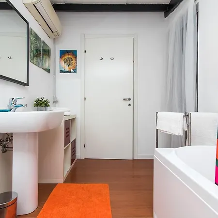 Big In Via Marghera Apartment Milan